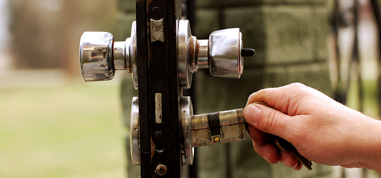 front door latch repair Santa Maria